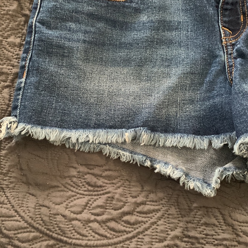 Old Navy Boyfriend Jean Shorts size 4 - Picture 2 of 6
